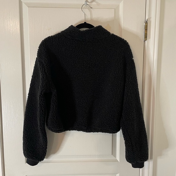 H&M Divided One Vision Black Fuzzy Quarter Zip Small - Picture 5 of 5